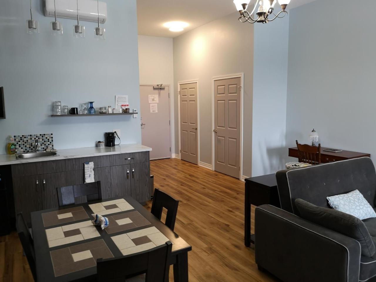 Canalside Restaurant, & Kitchen Store Port Colborne
