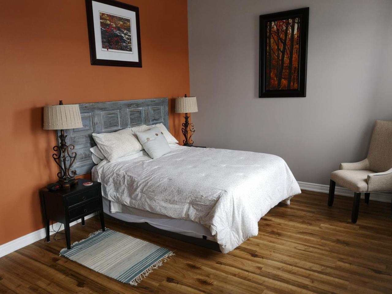 Canalside Restaurant, & Kitchen Store Apartment